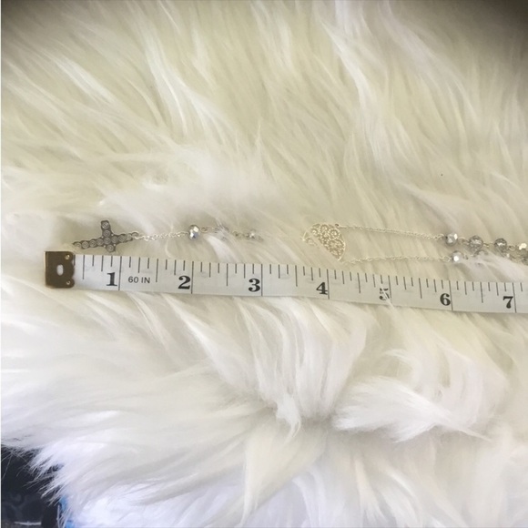 Avon My Blessings cross necklace
New in package never worn - Picture 8 of 14